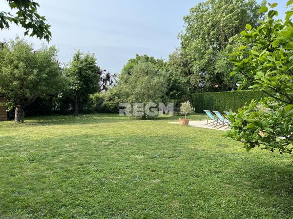 Fontainebleau (77300) Maison traditionnelle avec piscine