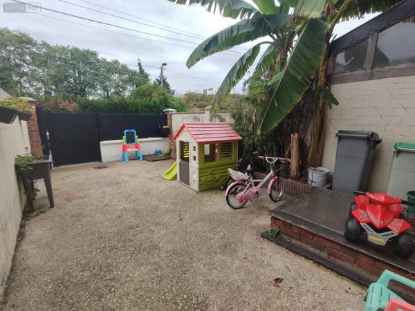 Location - Maison Le Petit-Quevilly 76140 4 pièces 91 m 2 40 m 2