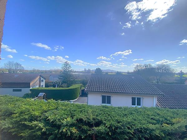 VILLA AU CALME TRES PROCHE CENTRE VILLE A PIED