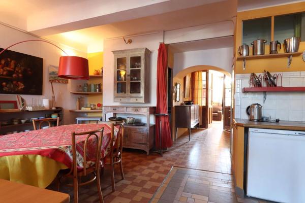 Vente Maison 9 pièces 252 m2 à Apt