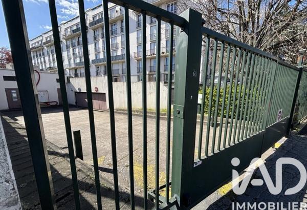 Parking à vendre 10 m² Ivry-sur-Seine