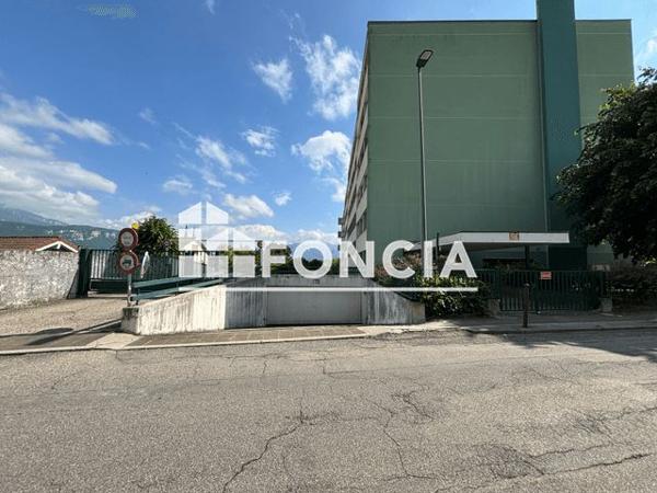 Location Parking - LE SAINT ANDRE Voiron 38500