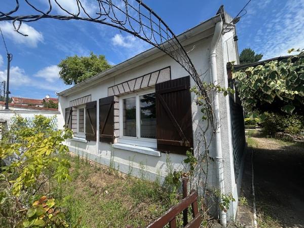 Montlhéry (91310) MONTLHERY - MAISON INDIVIDUELLE DE PLAIN PIED - F4 - 105 M2 AU SOL - JARDIN 1140 M2