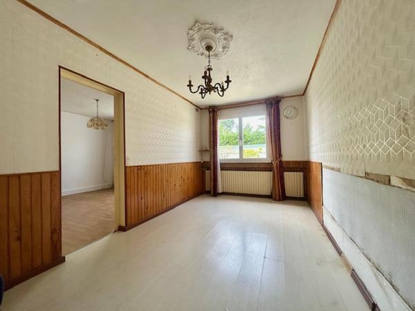 Montlhéry (91310) MONTLHERY - MAISON INDIVIDUELLE DE PLAIN PIED - F4 - 105 M2 AU SOL - JARDIN 1140 M2