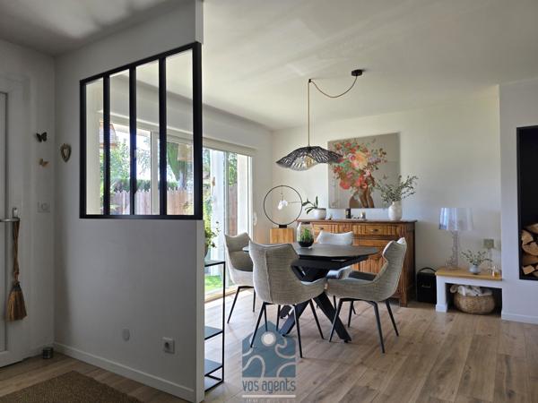 Maison individuelle de plain-pied 4 pièces avec piscine, terrasses, garage et jardin