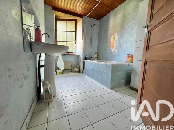 Maison à vendre 7 pièces 114 m² Saint-Sauveur-Villages