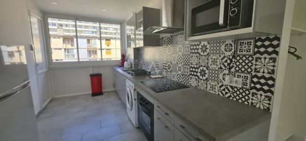Albertville (73200)  Appartement T3 traversant entièrement rénové avec balcon, loggia et vue dégagée sur Conflans