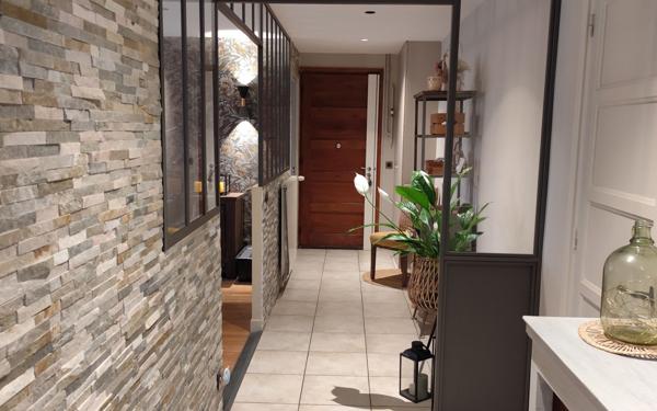 Appartement à vendre    3 pièces • 73 m2 Caluire-et-Cuire