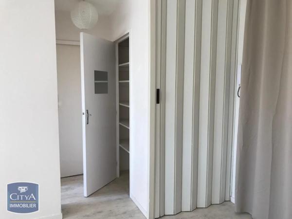 Appartement à louer 1 pièce 33.79m² Firminy (42700)