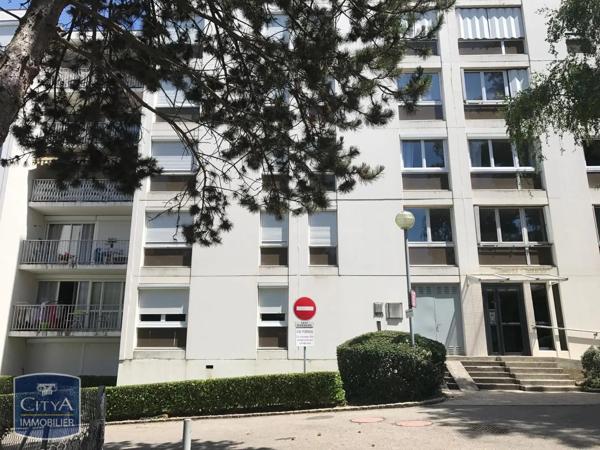 Appartement à louer 1 pièce 33.79m² Firminy (42700)