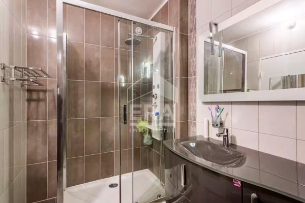 Grand appartement Spécial Investisseur ! Loué 2500€