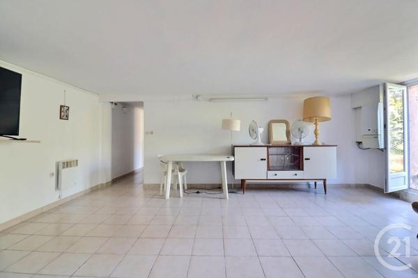 Maison à vendre  7 pièces - 180 m2 ST RAPHAEL - 83