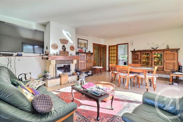 Maison à vendre  7 pièces - 180 m2 ST RAPHAEL - 83