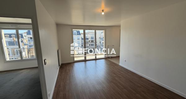 Location Appartement 2 pièces 46.56 m² - Corbeil-essonnes 91100