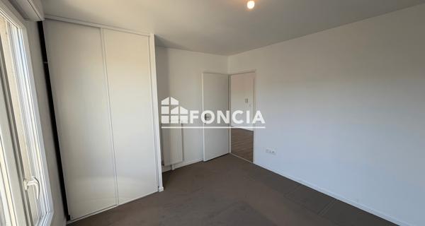 Location Appartement 2 pièces 46.56 m² - Corbeil-essonnes 91100