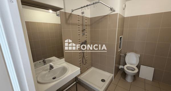 Location Appartement 2 pièces 46.56 m² - Corbeil-essonnes 91100