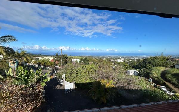 Maison à vendre    10 pièces •  Le Tampon