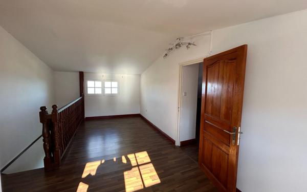 Maison à vendre    10 pièces •  Le Tampon