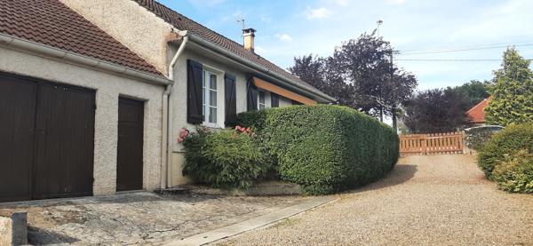RARE MAISON DE PLAIN PIED DANS UN JOLI QUARTIER RÉSIDENTIEL PAISIBLE