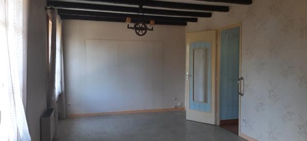 RARE MAISON DE PLAIN PIED DANS UN JOLI QUARTIER RÉSIDENTIEL PAISIBLE