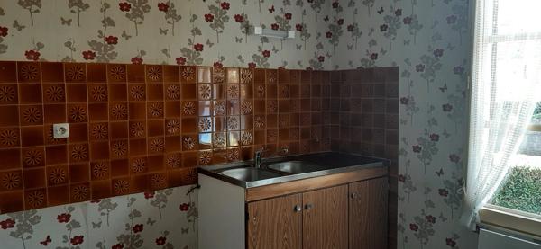 RARE MAISON DE PLAIN PIED DANS UN JOLI QUARTIER RÉSIDENTIEL PAISIBLE
