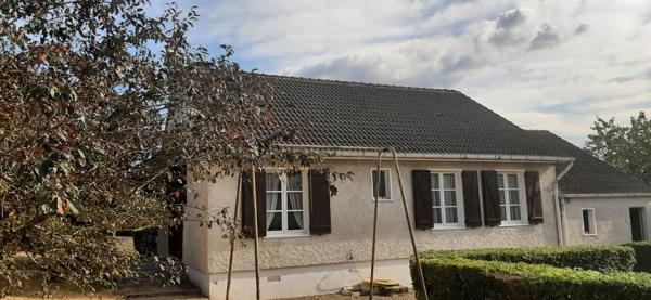 RARE MAISON DE PLAIN PIED DANS UN JOLI QUARTIER RÉSIDENTIEL PAISIBLE