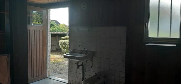 RARE MAISON DE PLAIN PIED DANS UN JOLI QUARTIER RÉSIDENTIEL PAISIBLE