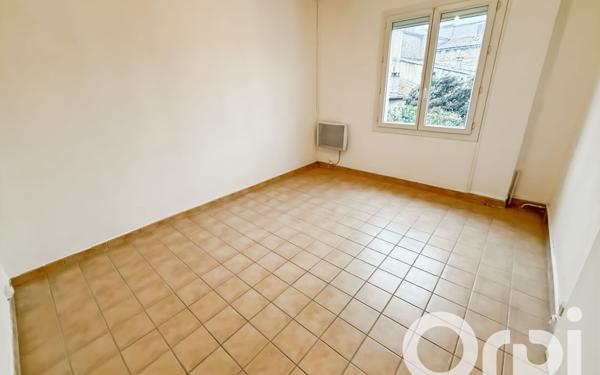 Appartement à louer    3 pièces • 59,91 m2 Bourg-Saint-Andéol