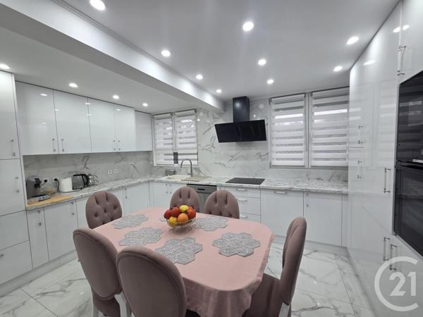 Appartement F4 à vendre  4 pièces - 89 m2 GARGES LES GONESSE - 95