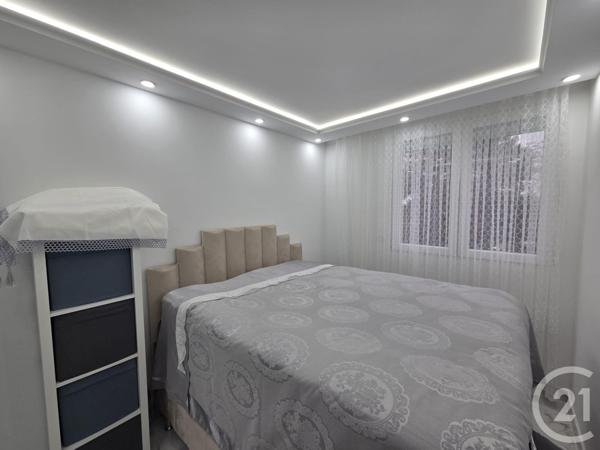 Appartement F4 à vendre  4 pièces - 89 m2 GARGES LES GONESSE - 95