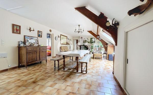 Maison à vendre    7 pièces • 221 m2 Vineuil-Saint-Firmin