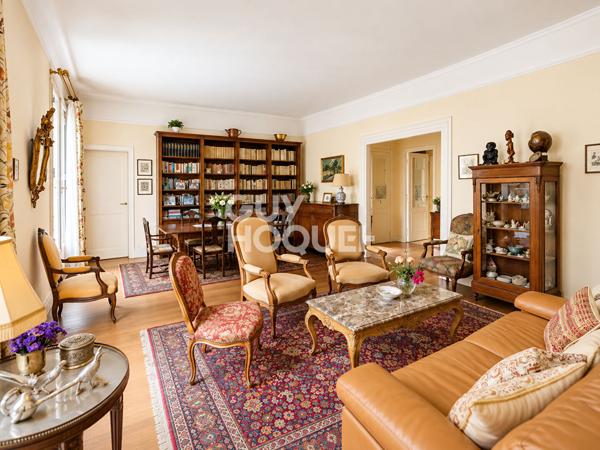 Appartement Paris 16 ème  4 pièce(s) 82 m²