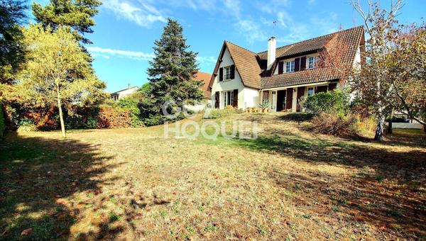 Croissy-sur-Seine, Maison de famille au calme, jardin plein sud sans vis-à-vis (800 m²)