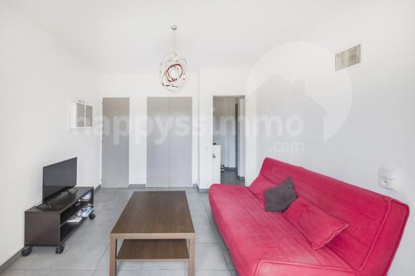 Appartement
                                                                                                                                                                                                                                                                                                                        2 pièce(s)                                                                                                                                                                                                          1 chambre(s)                                                                                                                                                                                                          45  m²