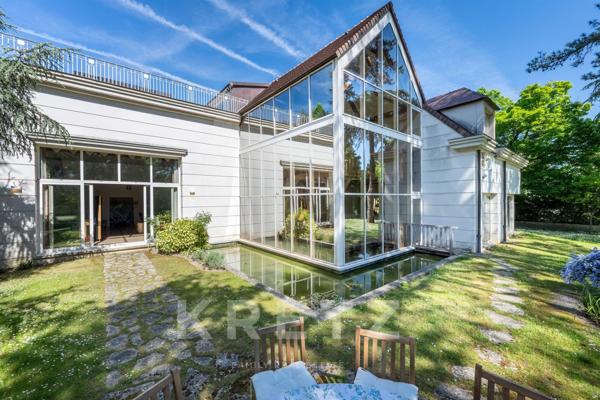 Propriété d’Exception en Bord de Seine