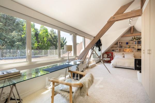 Propriété d’Exception en Bord de Seine