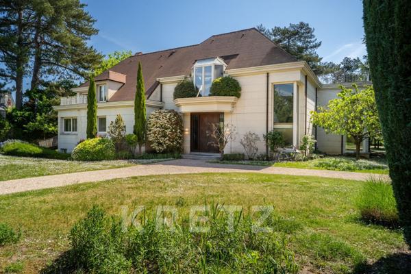 Propriété d’Exception en Bord de Seine