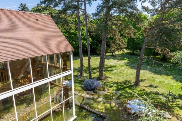 Propriété d’Exception en Bord de Seine