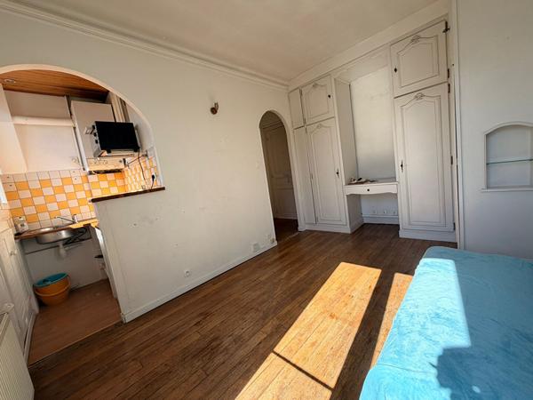 Appartement 2 pièces dernier étage