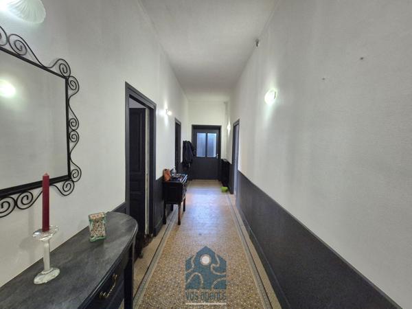 Maison 9 pièce(s) 5 chambre(s) 240 m²