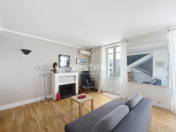 Golfe-Juan Duplex 4 pièces de charme avec vue mer, terrasse et faibles charges