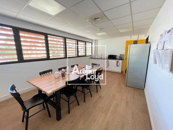 Bureaux à louer à Montpellier esprit campus avec grand parking disponible