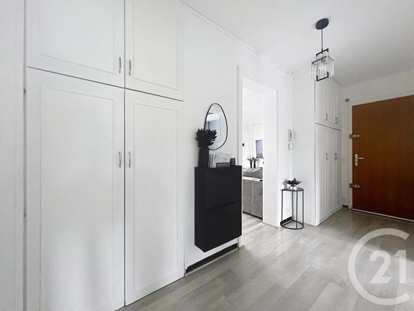 Appartement F3 à vendre  3 pièces - 63 m 2   BELFORT  - 90