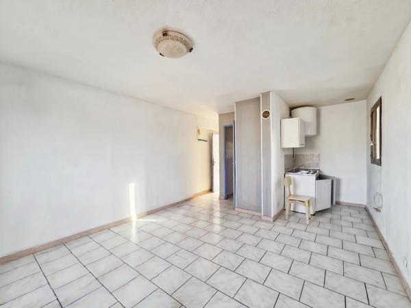 Immeuble de 6 appartements NIMES (30)