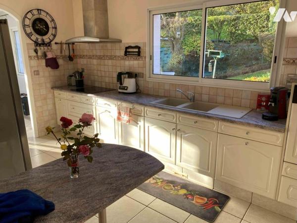 Flers: maison  155 m², 3 chambres, sous sol, terrain 2 216 m² 