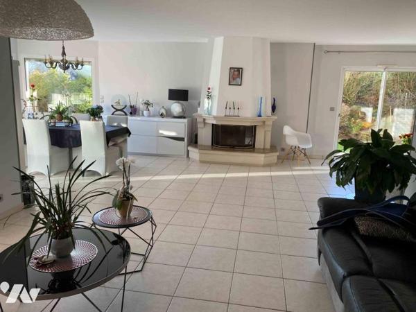 Flers: maison  155 m², 3 chambres, sous sol, terrain 2 216 m² 