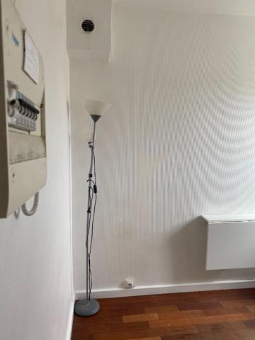 Studio de 9,5m2 dernier étage