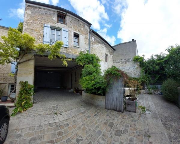 Maison ancienne Pontoise 143.50 m²
