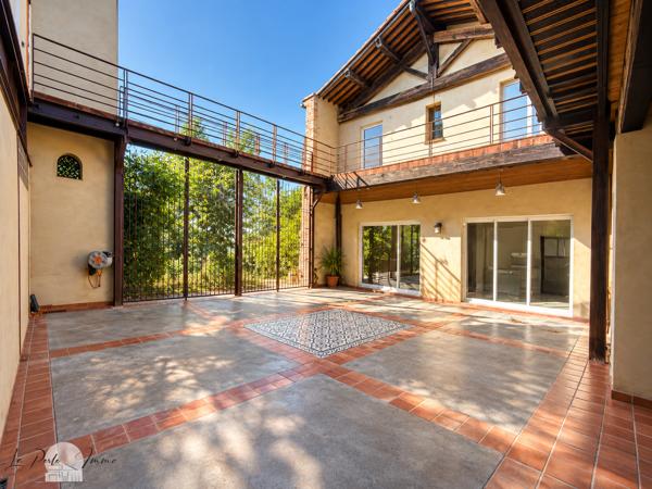 EXCEPTIONNEL MAS DE CARACTÈRE – ANCIEN CHAI – 425 M² HABITABLES – 1 257 M² DE TERRAIN – AUX PORTES DE PERPIGNA