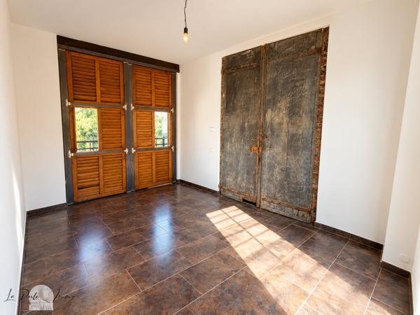 EXCEPTIONNEL MAS DE CARACTÈRE – ANCIEN CHAI – 425 M² HABITABLES – 1 257 M² DE TERRAIN – AUX PORTES DE PERPIGNA